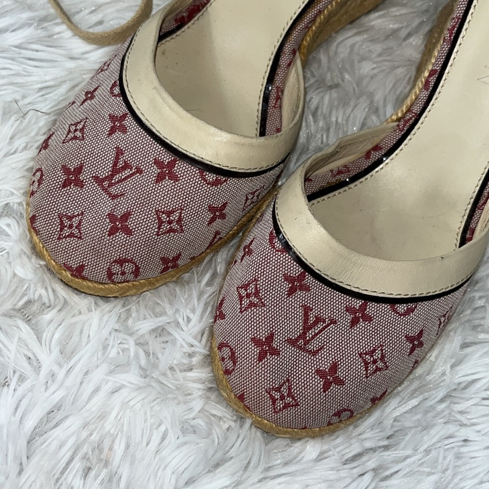 Louis Vuitton Tan and Red Wedge Shoes - Picture 4 of 13